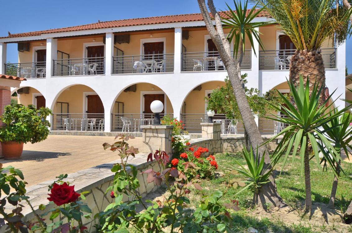 Sunny Garden Hotel Циливи Екстериор снимка