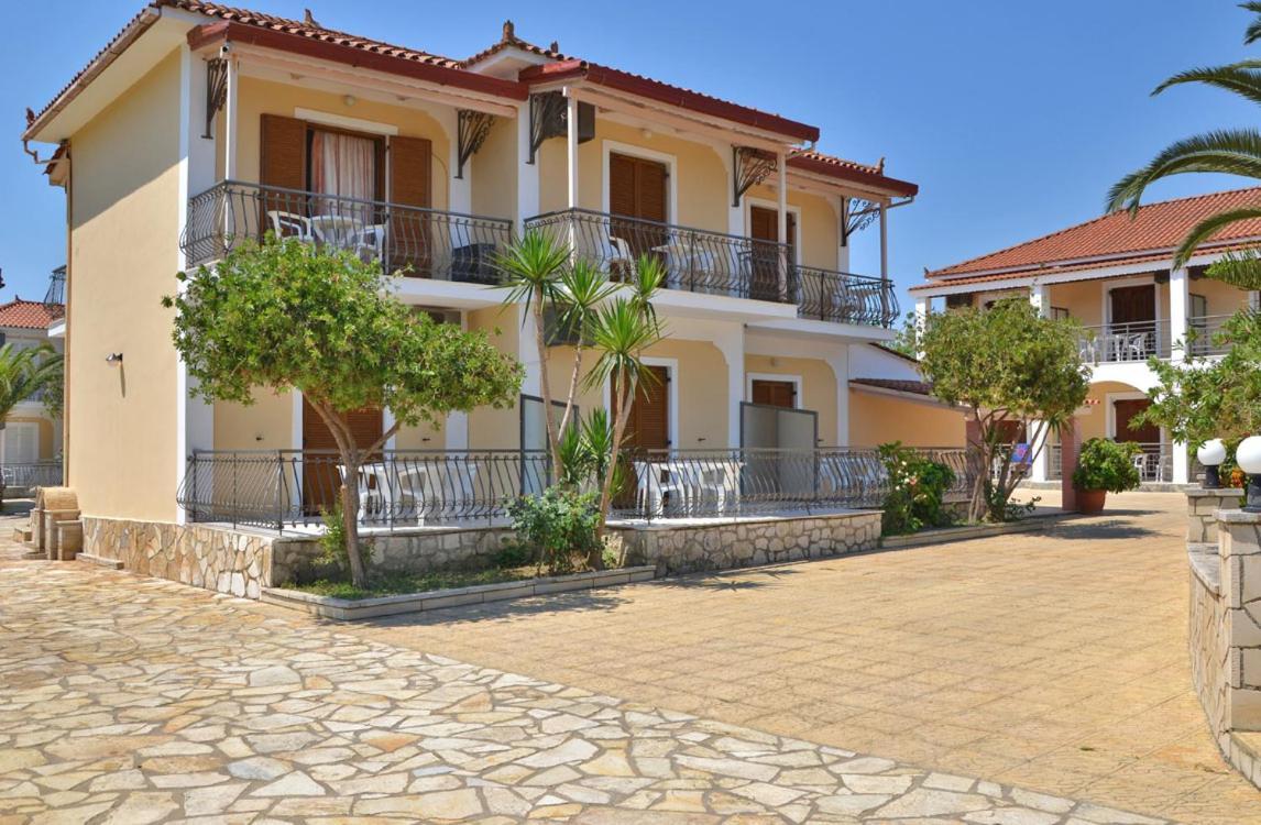 Sunny Garden Hotel Циливи Екстериор снимка